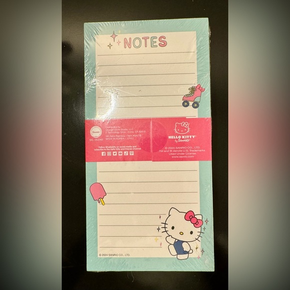 Hello Kitty Set Zipper Pencil Pouch 2 Notepads 2 Pens by Sanrio - Picture 4 of 8